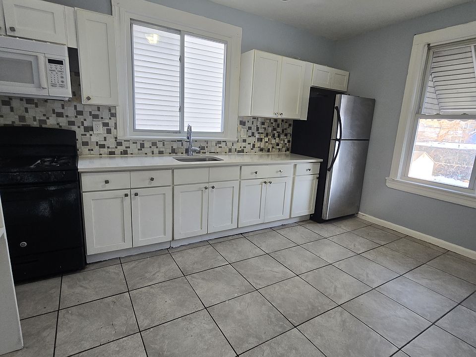 1st image of 68 Sanford St #G1