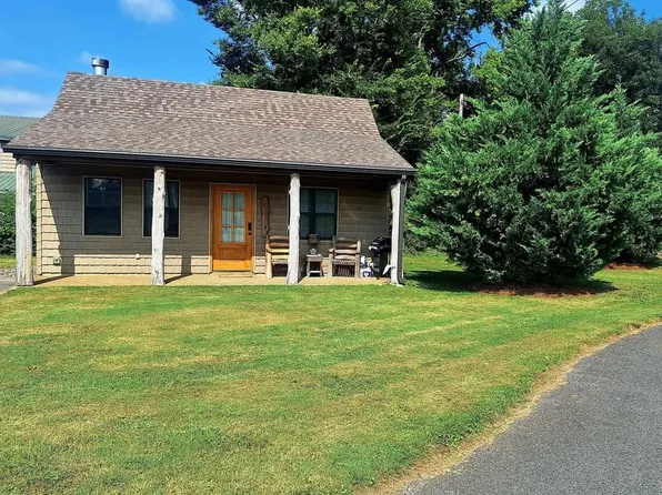 609 Whitthorne St, Shelbyville, TN 37160