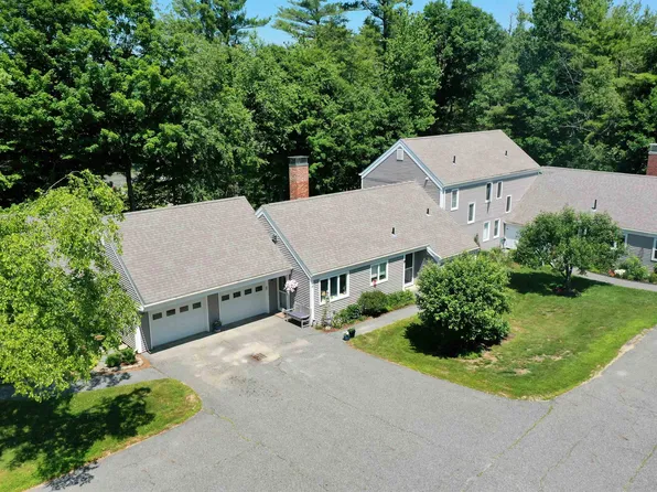 74 Hilltop Place, New London, NH 03257