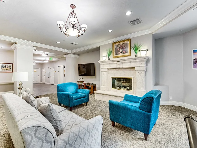 Gateway Park - 55+ Active Adult Apartments — Photo 21