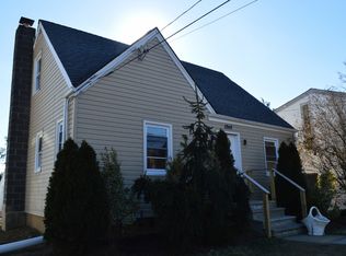 1848 N Jerusalem Rd, Bellmore, NY 11710