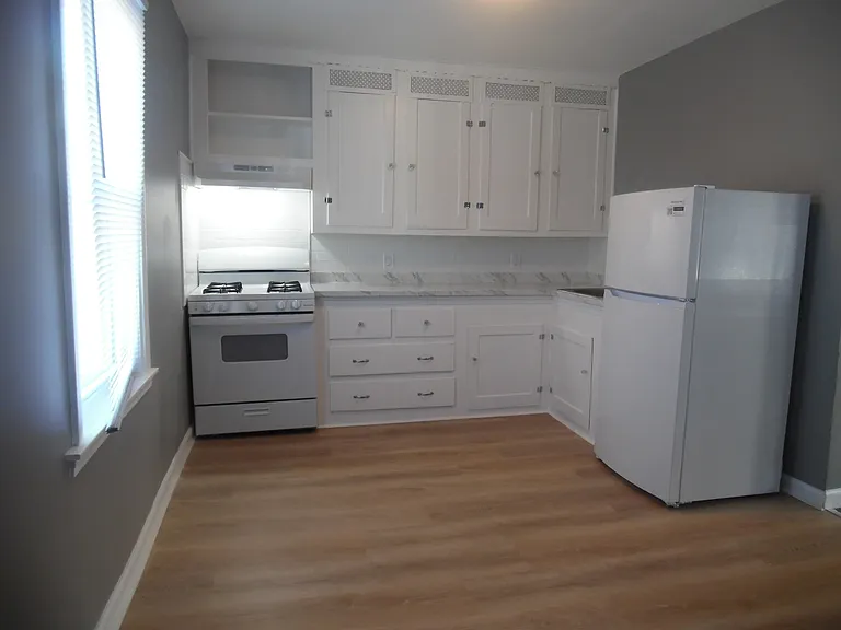 185 Mason St #2 — Photo 4