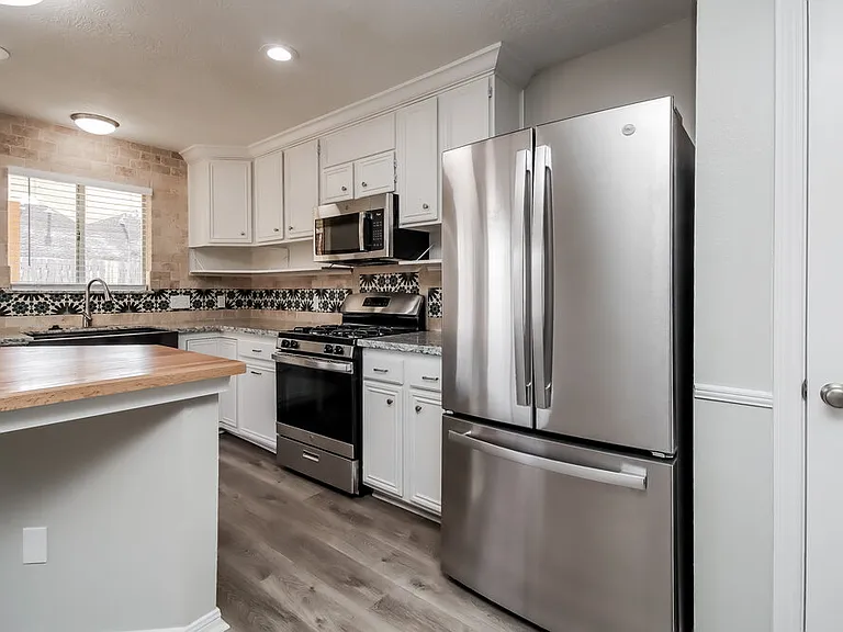 4919 Bayboro Park Dr — Photo 9
