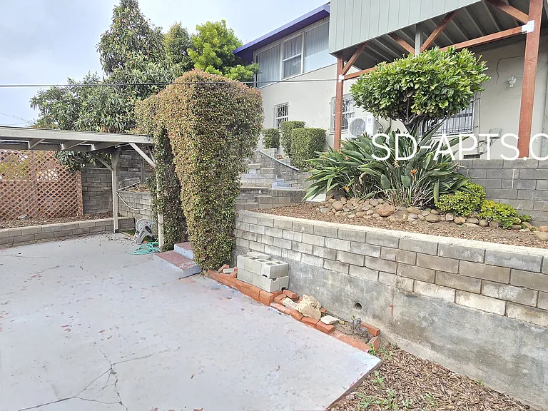 3926 1/2 California St — Photo 15