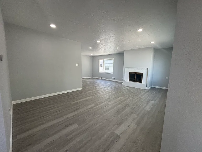805 Rhode Island Ave — Photo 4