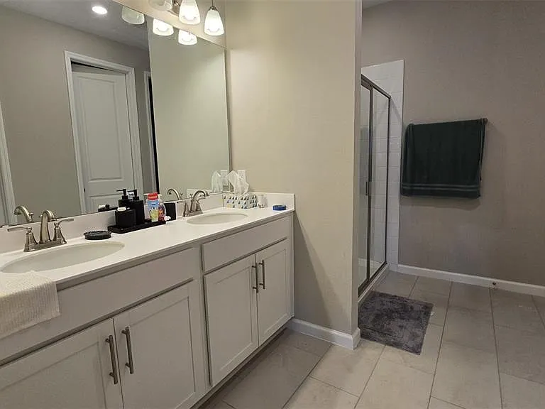 802 Ballantyne Dr — Photo 8