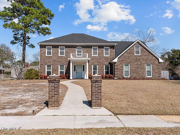 5th image of 307 Haig Drive