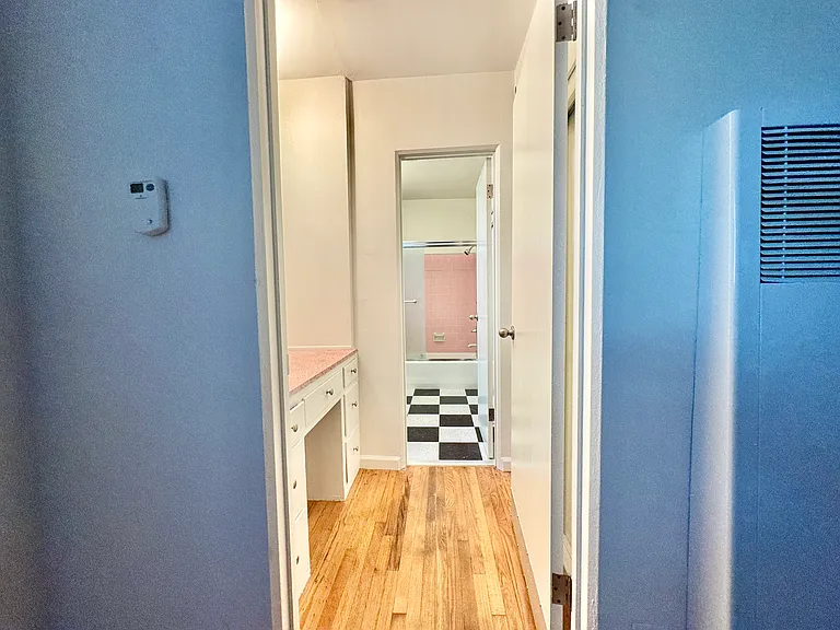 1311 N Fairfax Ave #1 — Photo 10