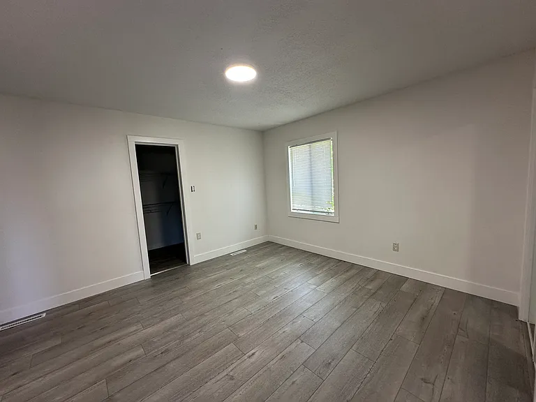 2110 State Highway 14 E — Photo 5