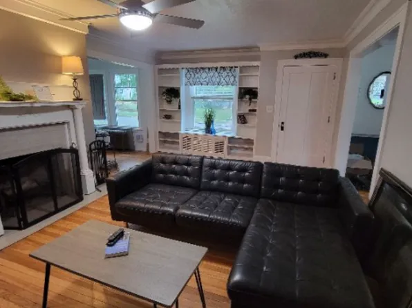 1221 Cleveland Heights Blvd, Cleveland Heights, OH 44121