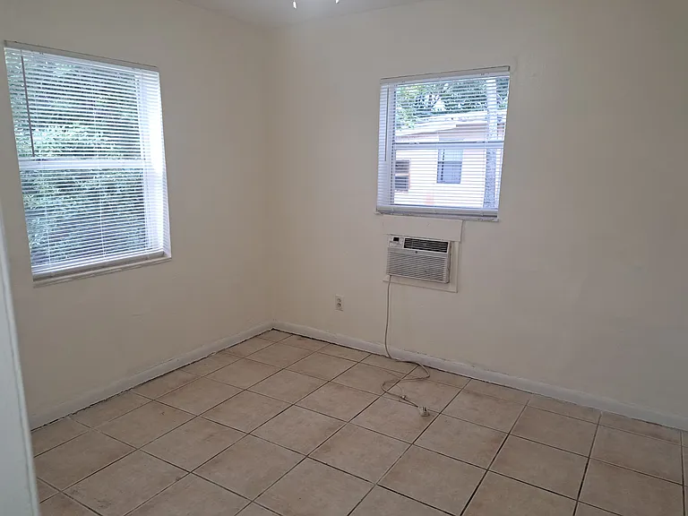 1158 Chateau Park Dr — Photo 13
