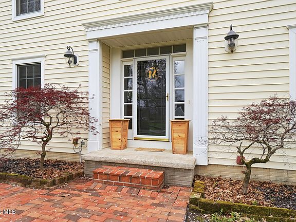 4th image of 81 Back Bay Rd