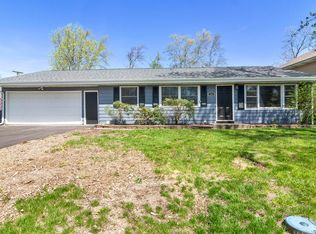 381 Raritan Dr, Valparaiso, IN 46385