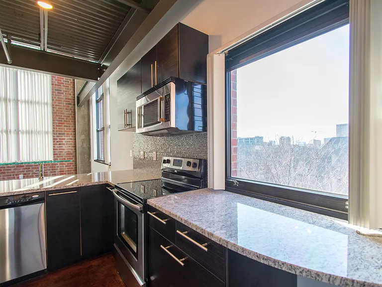 3110 Thomas Ave #502 — Photo 7