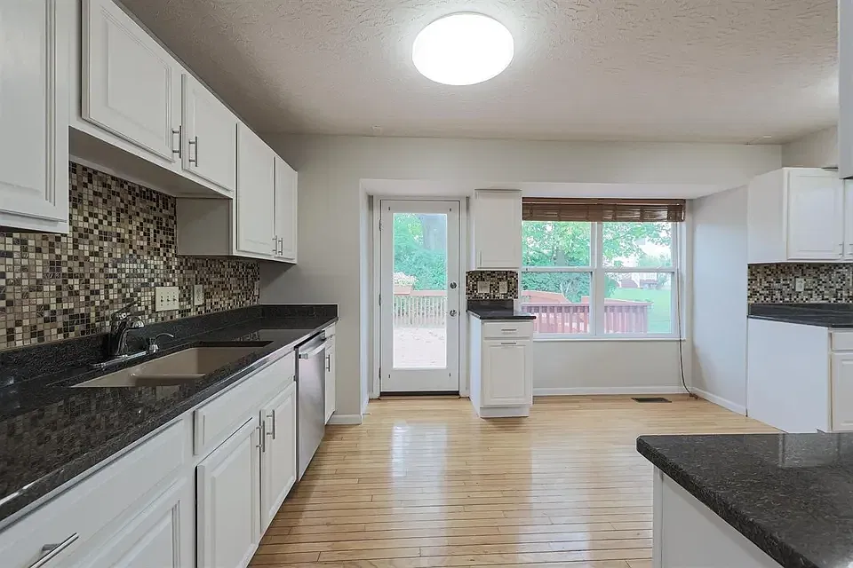 5839 Deerfield Village Dr — Photo 4