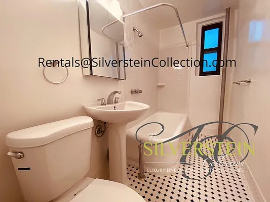 Rented by Silverstein Collection LLC  | media 6