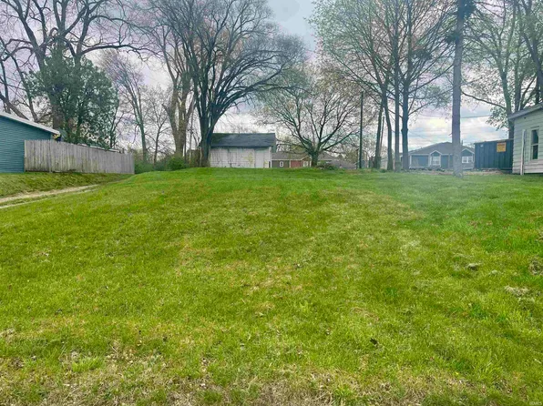 916 Stanfield St, South Bend, IN 46617