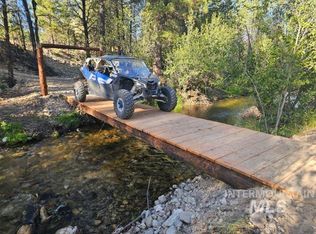 12 Prospector Ln, Idaho City, ID 83631
