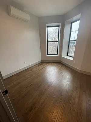 Rented by Reside New York | media 13