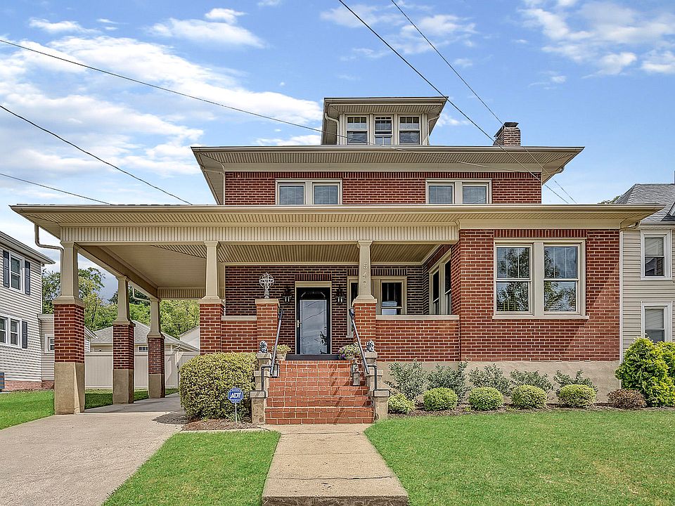 1st image of 547 Roanoke Blvd