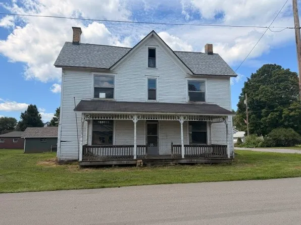 808 Plumb St, Darlington, PA 16115