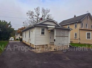 1128 N 5th St, Stroudsburg, PA 18360