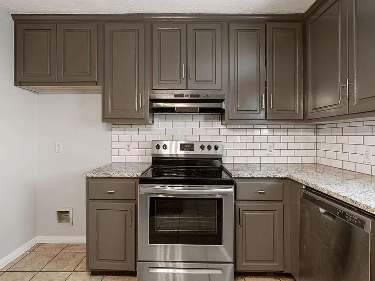 16394 Long Valley Ct — Photo 14