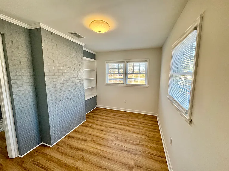 215 Whitehall Rd — Photo 14
