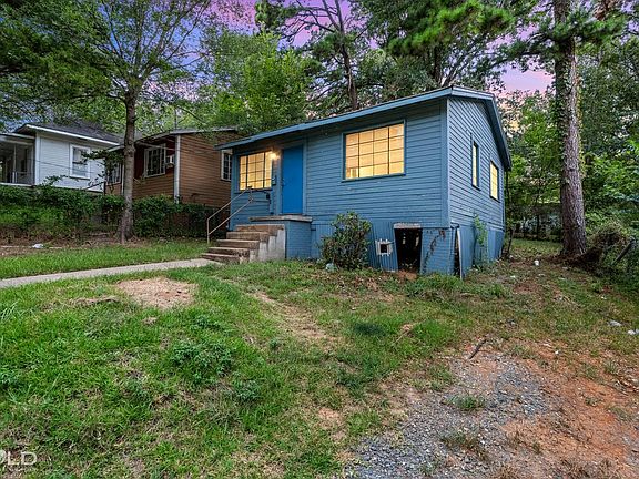 2nd image of 1354 Summers St