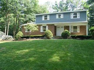 44 Via Da Vinci, Clifton Park, NY 12065