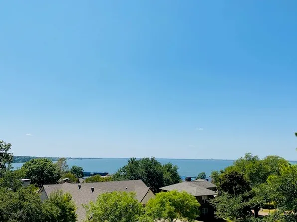327 Columbia Dr, Rockwall, TX 75032