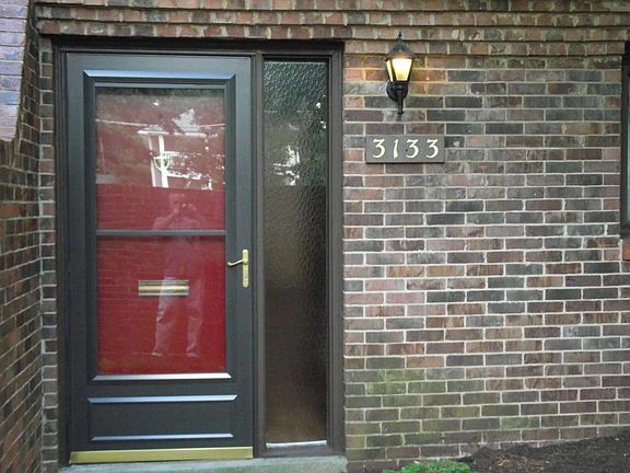 3rd image of 3133 Arlingtowne Ln