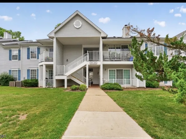 3910 Graham Ct, Bridgewater Twp., NJ 08807