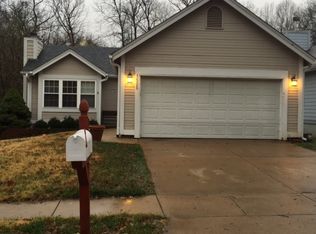 1535 Caper Wood Ct, Ballwin, MO