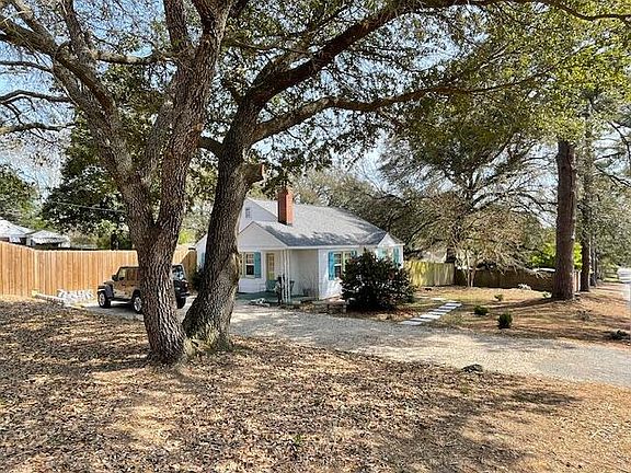 2nd image of 1206 Pine Dr NW