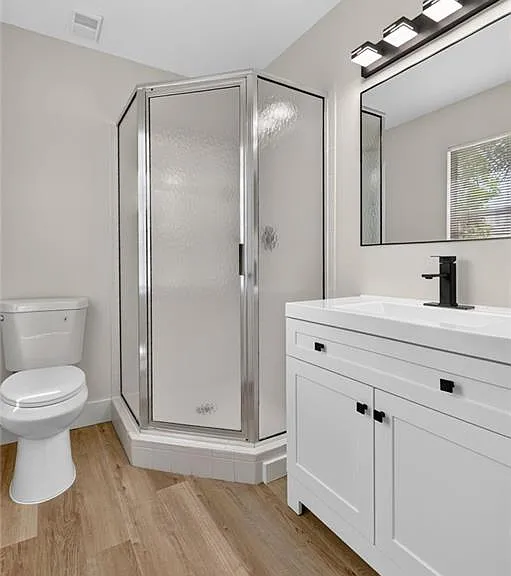 1915 Courtyard Way #202 — Photo 15