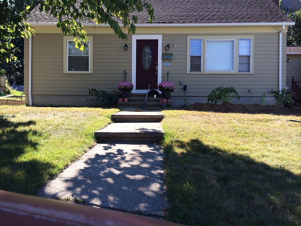 1st image of 20 Harrington Dr