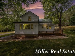 7067 W Irving Rd, Middleville, MI 49333