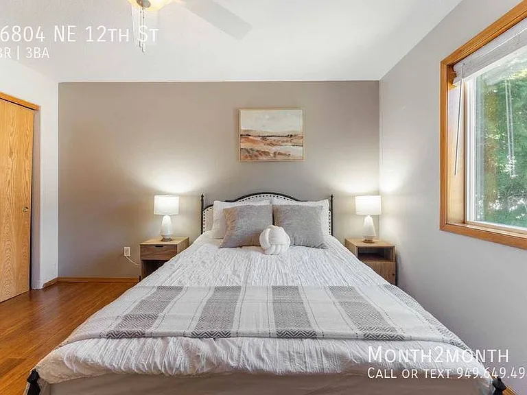 16804 NE 12th St — Photo 19
