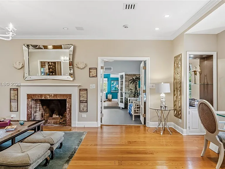 4805 Cherokee Ave — Photo 10