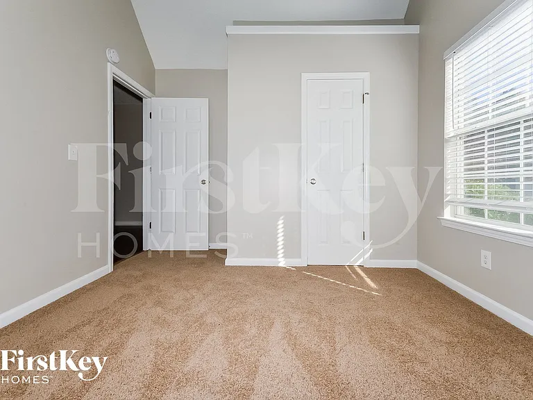 165 Cinnamon Oak Cir — Photo 11