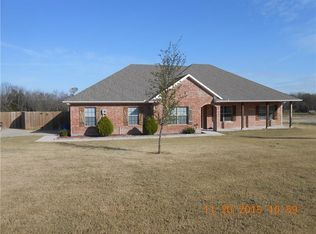 1230 Lester Burt Rd, Farmersville, TX 75442