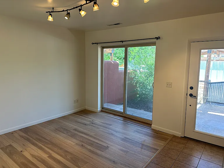 208 E 200 S #2 — Photo 12