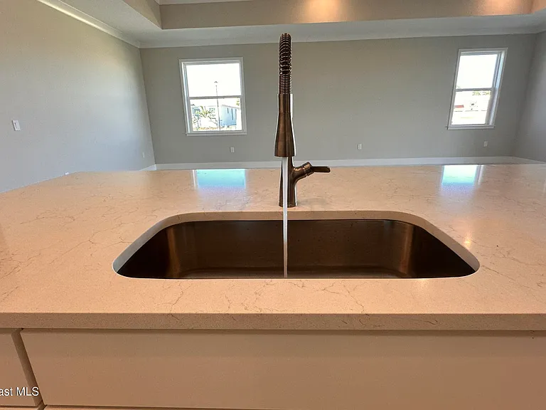 607 Clearwater Ave — Photo 11