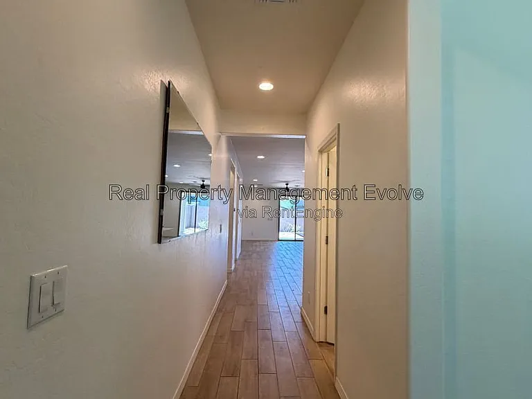 5731 W Encinas Ln — Photo 13