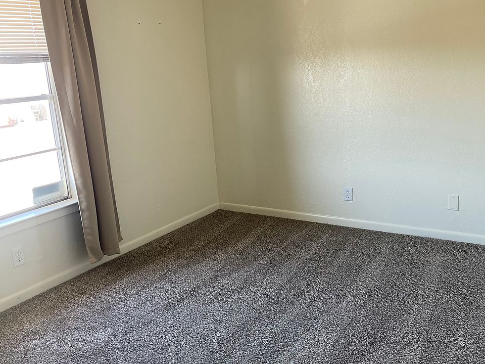 1st image of 1702 Kirk Ave APT 203