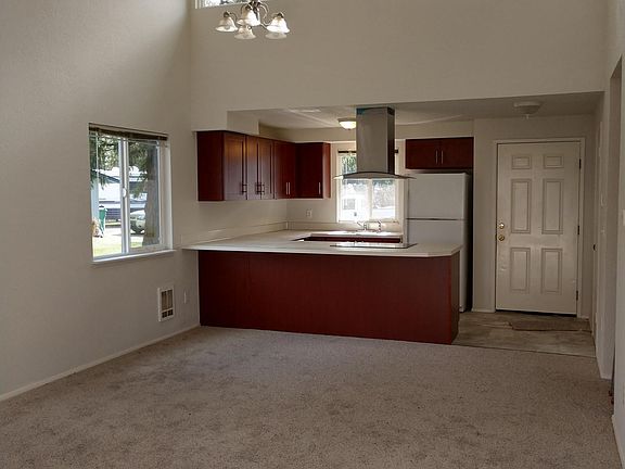 4th image of 14429 51st Ave NE #2B