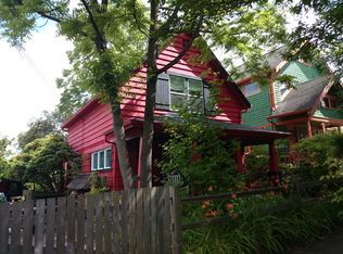 1418 N 48th St, Seattle, WA 98103