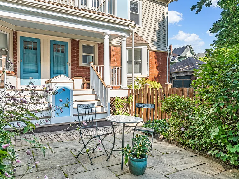 58 Forest St — Photo 3