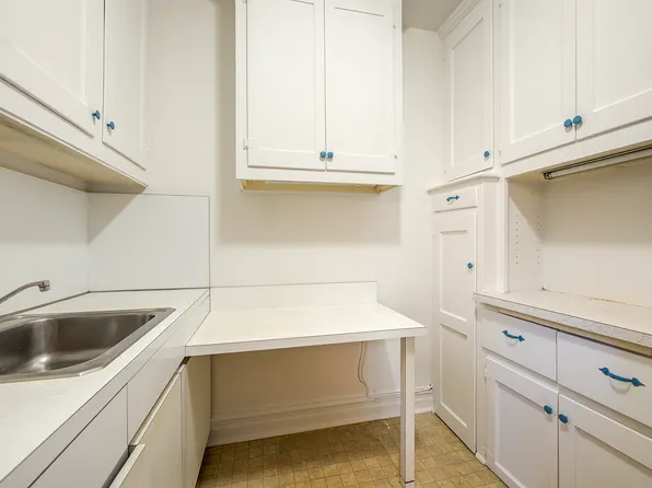 109-14 Ascan Avenue image 15 of 46